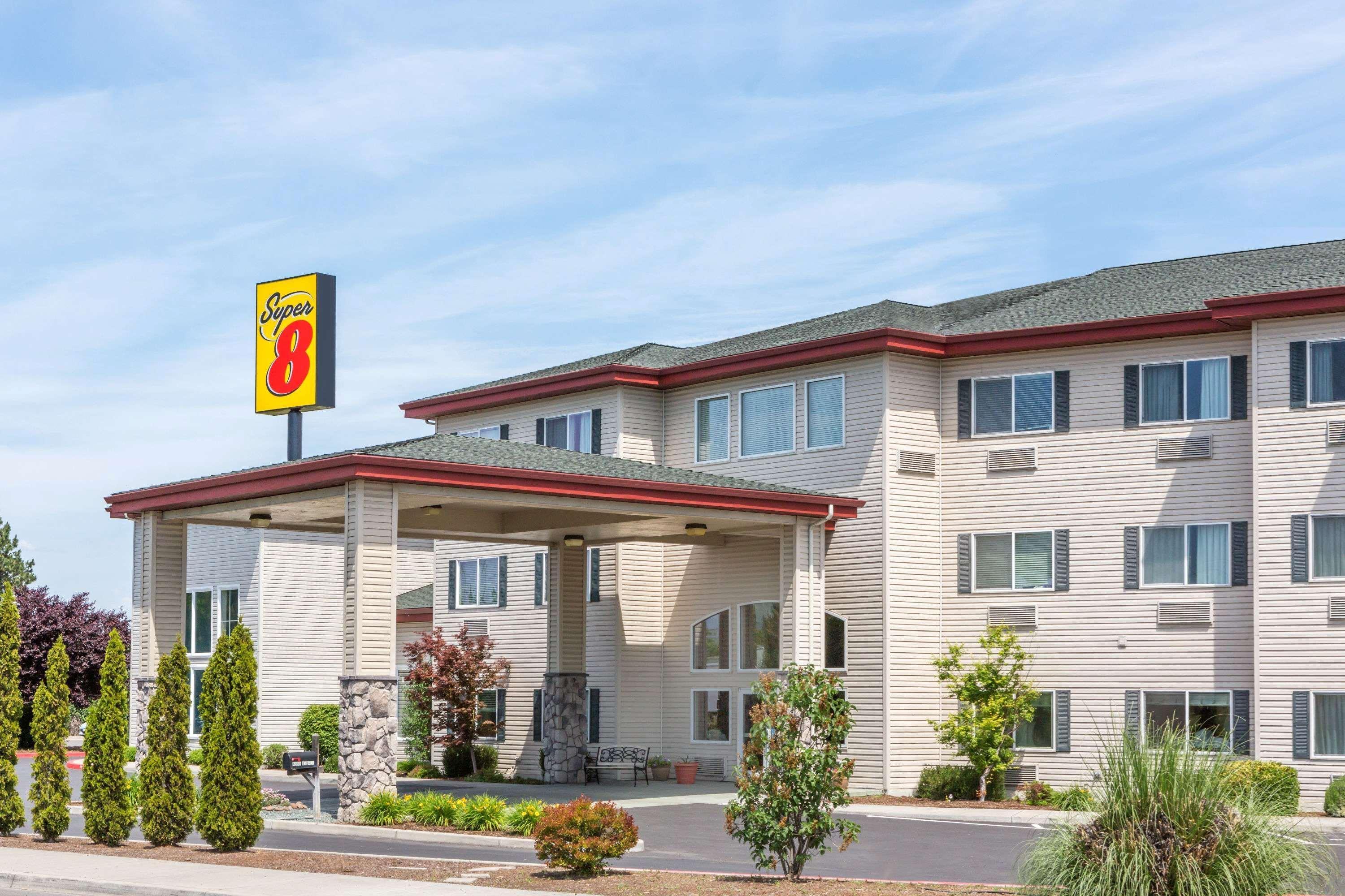 Super 8 By Wyndham Central Pt Medford Central Point Exteriör bild