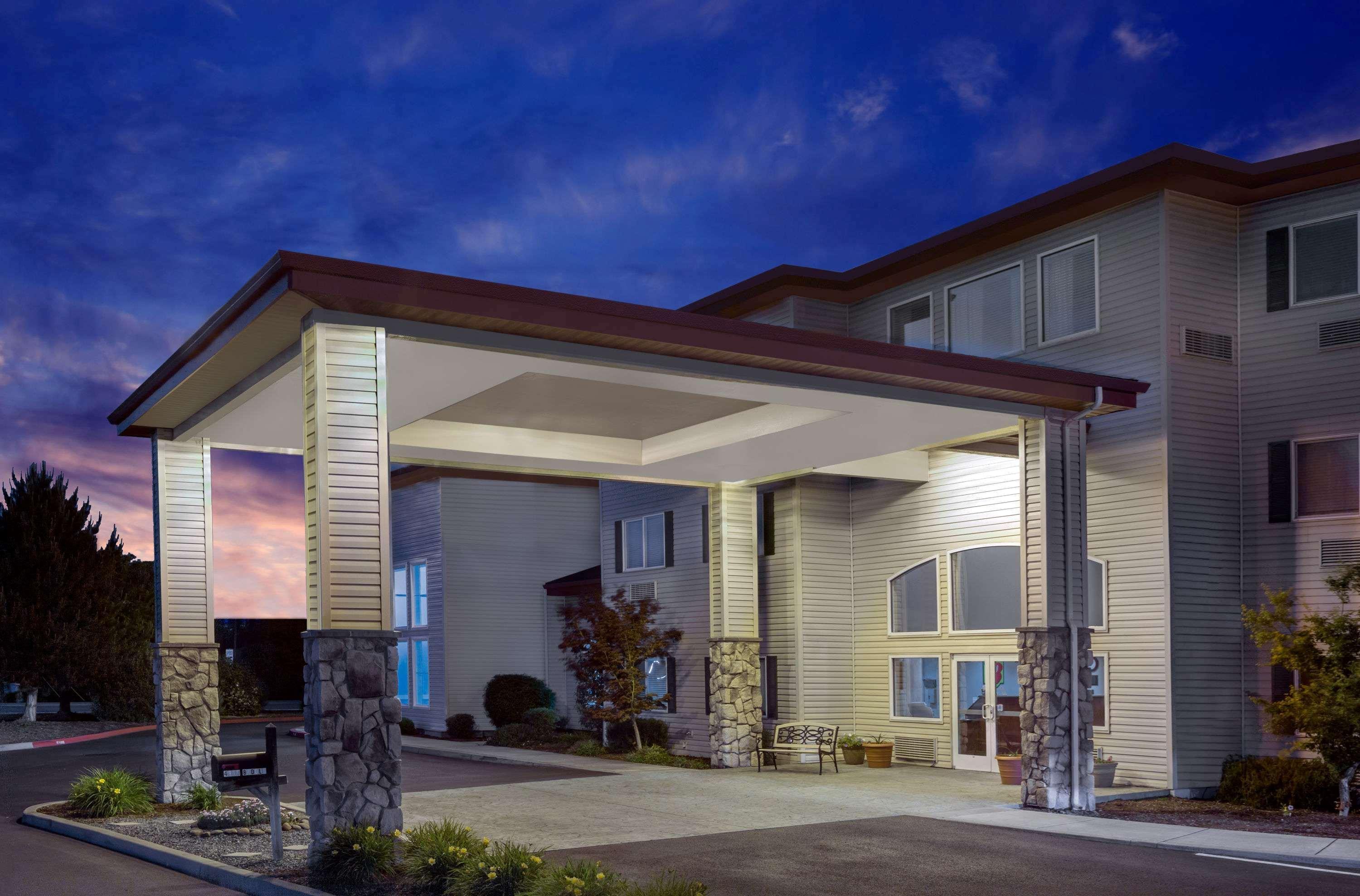 Super 8 By Wyndham Central Pt Medford Central Point Exteriör bild